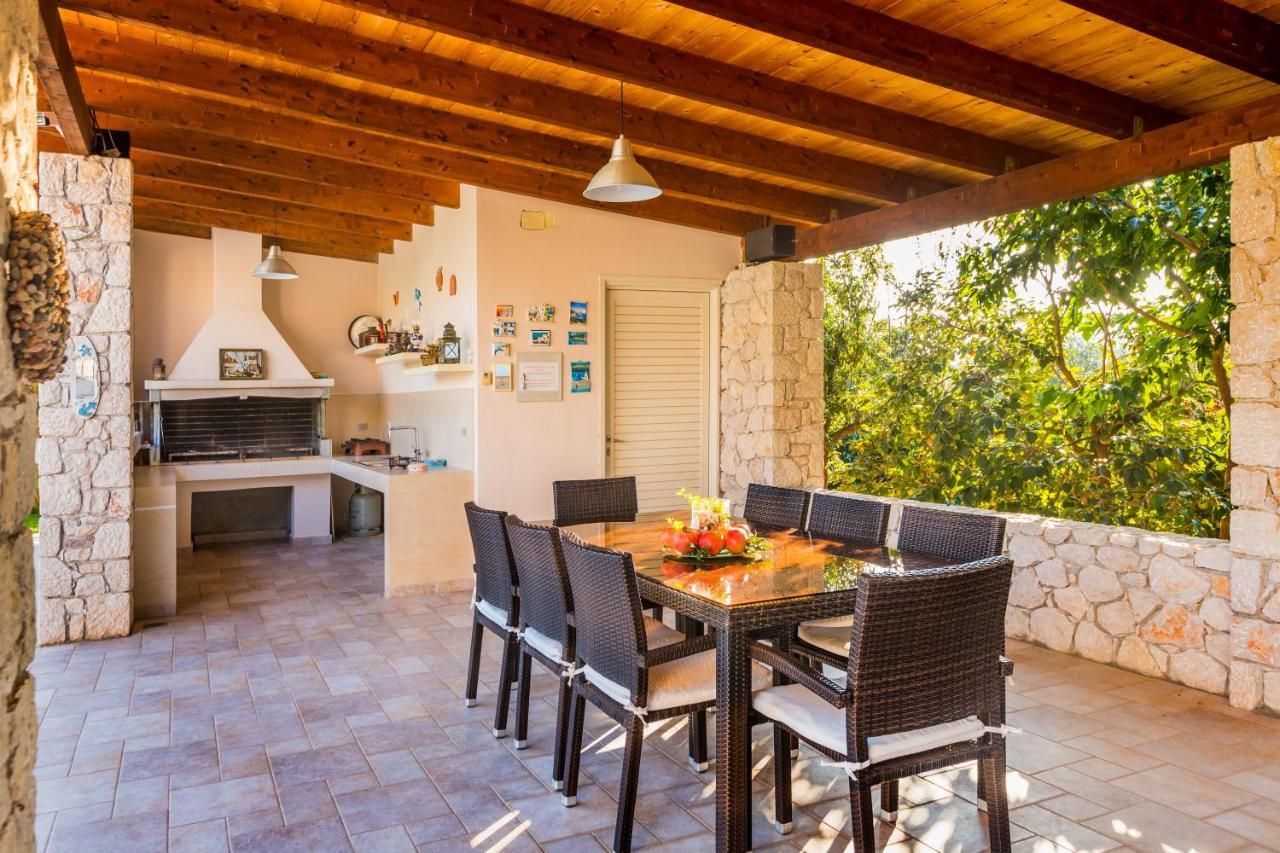 Elva Villa